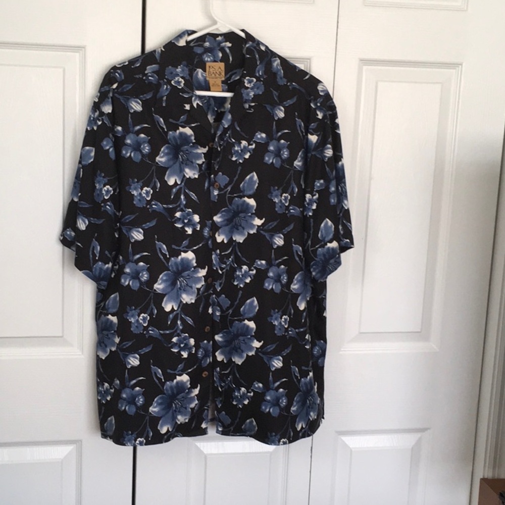 Joseph A Banks Hawaiian print shirt